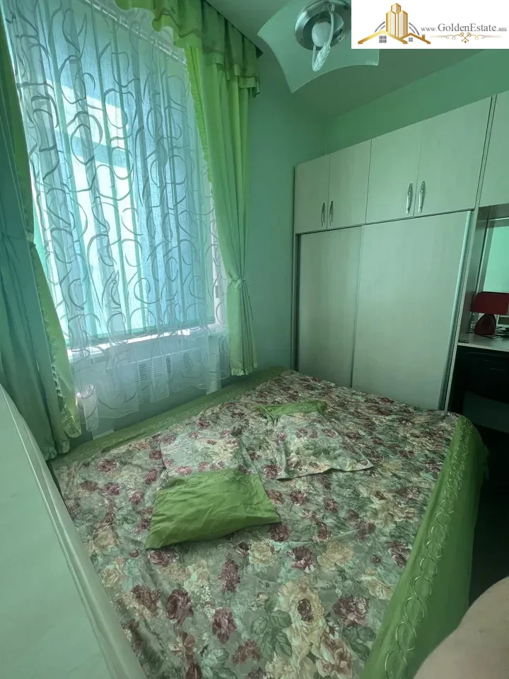 2 սենյականոց բնակարան Կիևյան փողոցի 1-ին նրբանցքում Արաբկիրում, 40 քմ, 2/5 հարկ, բարձր առաստաղներ