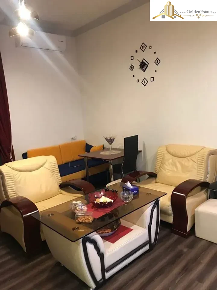 2 սենյականոց բնակարան Կիևյան փողոցի 1-ին նրբանցքում Արաբկիրում, 40 քմ, 2/5 հարկ, բարձր առաստաղներ