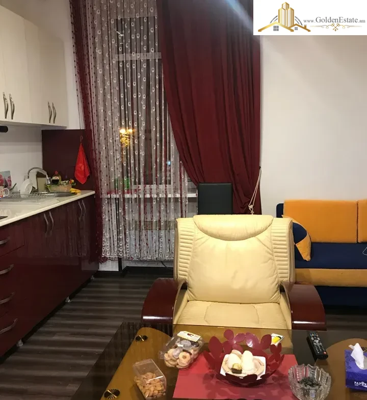 2 սենյականոց բնակարան Կիևյան փողոցի 1-ին նրբանցքում Արաբկիրում, 40 քմ, 2/5 հարկ, բարձր առաստաղներ