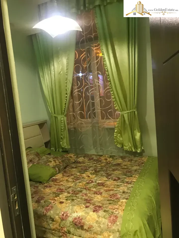 2 սենյականոց բնակարան Կիևյան փողոցի 1-ին նրբանցքում Արաբկիրում, 40 քմ, 2/5 հարկ, բարձր առաստաղներ