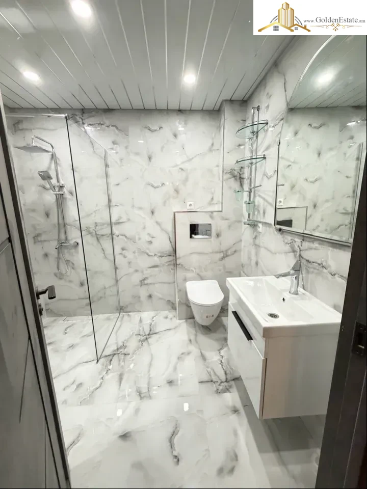 2 սենյականոց բնակարան Կոմիտասի պողոտայում Արաբկիրում, 70 քմ, 1/5 հարկ, բարձր առաստաղներ, քարե շենք