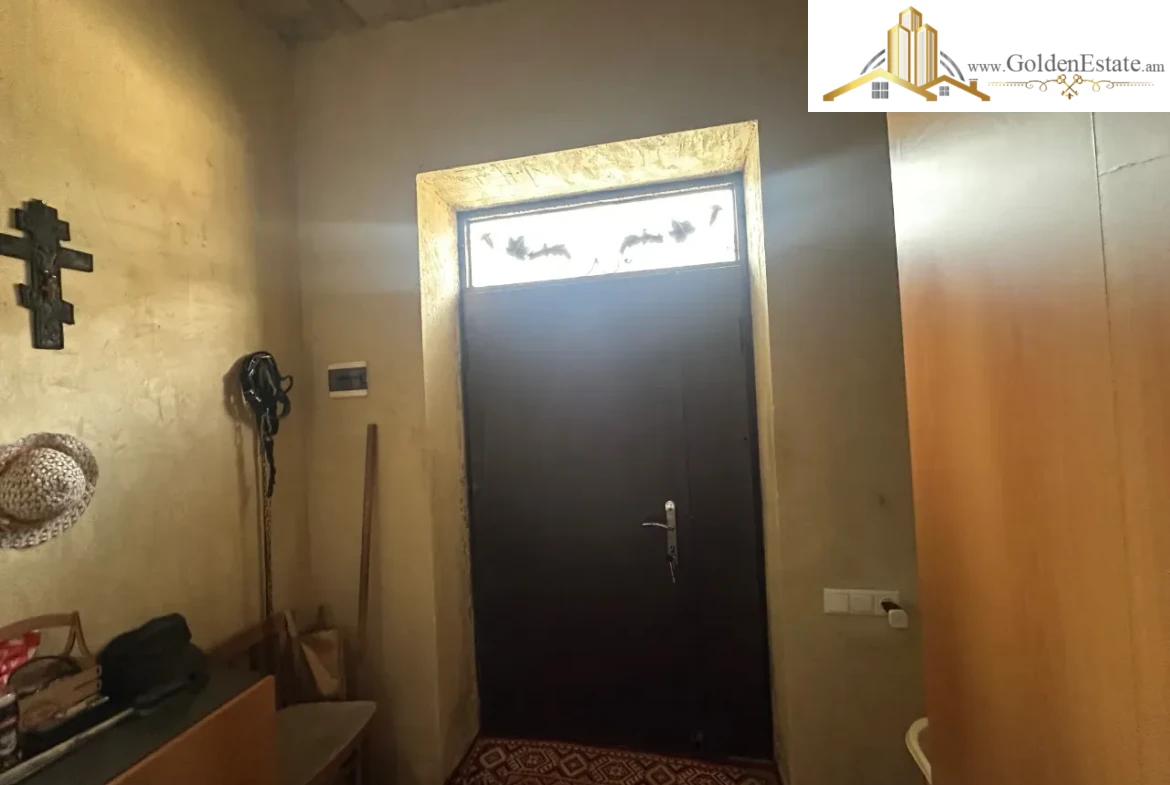 Մեկ հարկանի քարե տուն Այգեգործների փողոցում Նոր Նորքում, 135 քմ, 500 քմ հողի վրա, 2 սանհանգույց