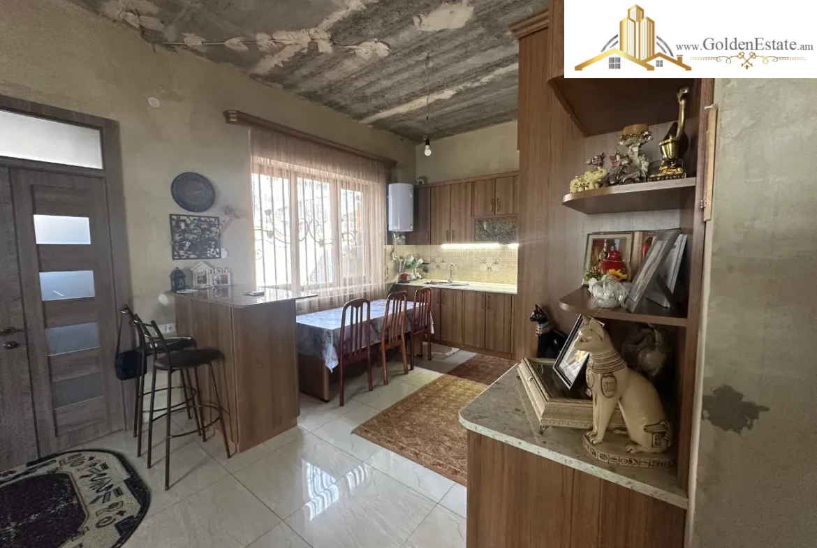 Մեկ հարկանի քարե տուն Այգեգործների փողոցում Նոր Նորքում, 135 քմ, 500 քմ հողի վրա, 2 սանհանգույց