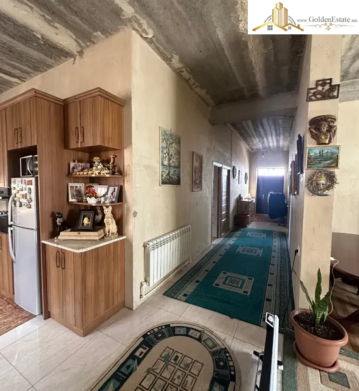 Մեկ հարկանի քարե տուն Այգեգործների փողոցում Նոր Նորքում, 135 քմ, 500 քմ հողի վրա, 2 սանհանգույց