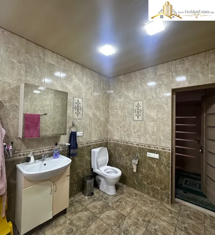 Մեկ հարկանի քարե տուն Այգեգործների փողոցում Նոր Նորքում, 135 քմ, 500 քմ հողի վրա, 2 սանհանգույց