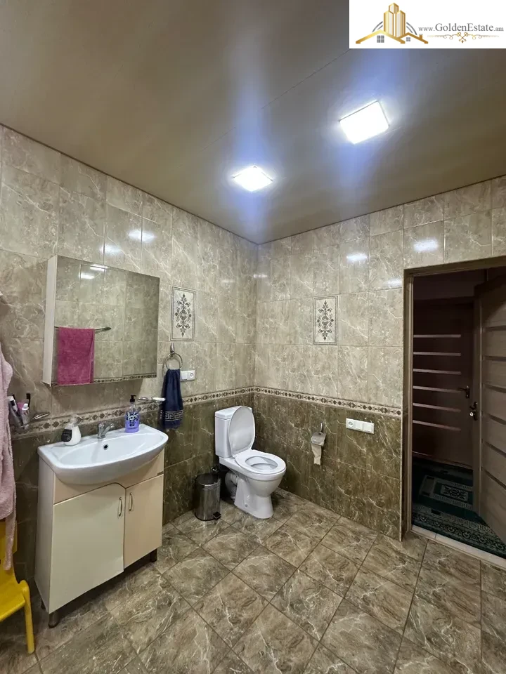 Մեկ հարկանի քարե տուն Այգեգործների փողոցում Նոր Նորքում, 135 քմ, 500 քմ հողի վրա, 2 սանհանգույց