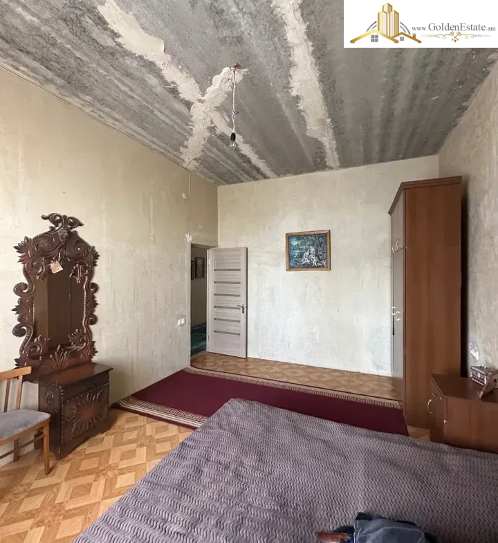 Մեկ հարկանի քարե տուն Այգեգործների փողոցում Նոր Նորքում, 135 քմ, 500 քմ հողի վրա, 2 սանհանգույց