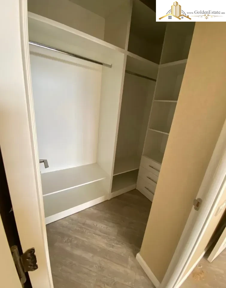 2 սենյականոց բնակարան նորակառույց շենքում Վահրամ Փափազյան փողոցում Արաբկիրում, 71 քմ, 8/15 հարկ