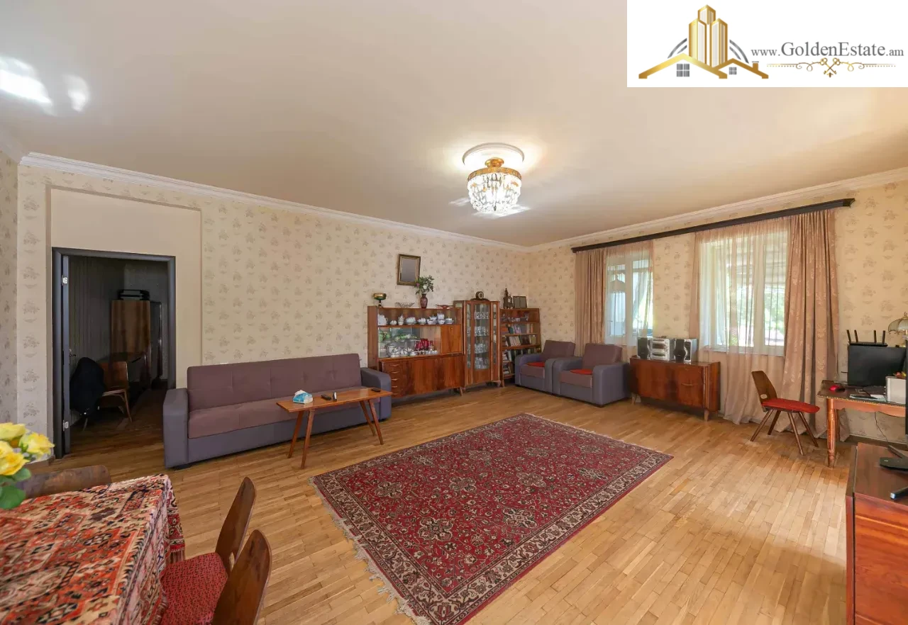 Երկու հարկանի քարե տուն Կիևյան փողոցի 2-րդ նրբանցքում Արաբկիրում, 94 քմ, 360 քմ հողի վրա