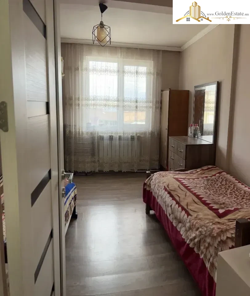 3 սենյականոց բնակարան Շարուրի փողոցում Շենգավիթում, 58 քմ, բարձր առաստաղներ