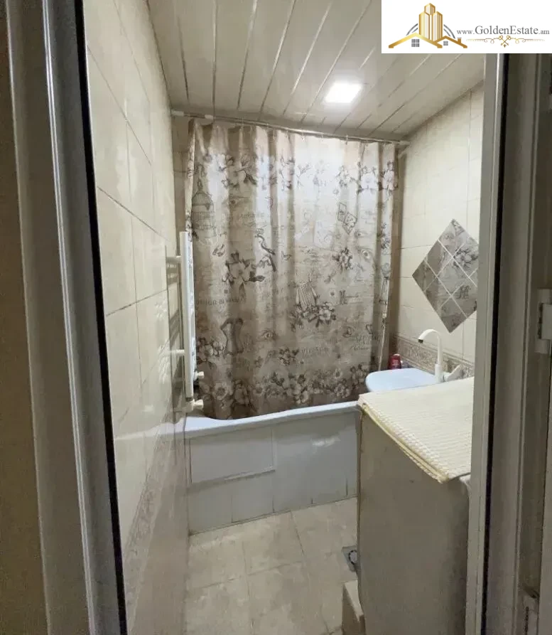 3 սենյականոց բնակարան Շարուրի փողոցում Շենգավիթում, 58 քմ, բարձր առաստաղներ