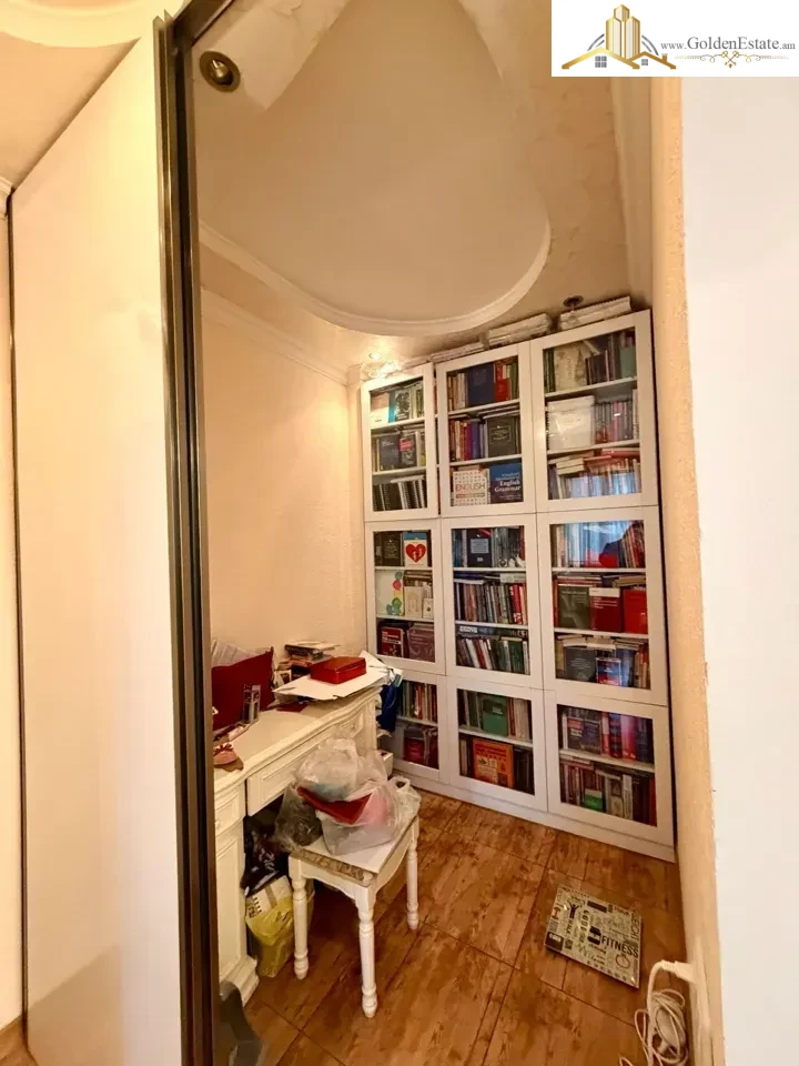 3 սենյականոց բնակարան Հրաչյա Քոչարի փողոցում Արաբկիրում, 78 քմ, 2/5 հարկ, բարձր առաստաղներ