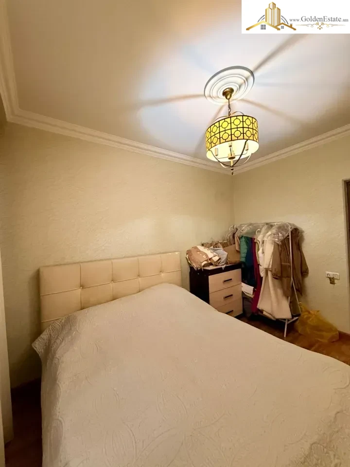 3 սենյականոց բնակարան Հրաչյա Քոչարի փողոցում Արաբկիրում, 78 քմ, 2/5 հարկ, բարձր առաստաղներ