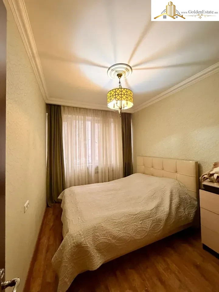 3 սենյականոց բնակարան Հրաչյա Քոչարի փողոցում Արաբկիրում, 78 քմ, 2/5 հարկ, բարձր առաստաղներ