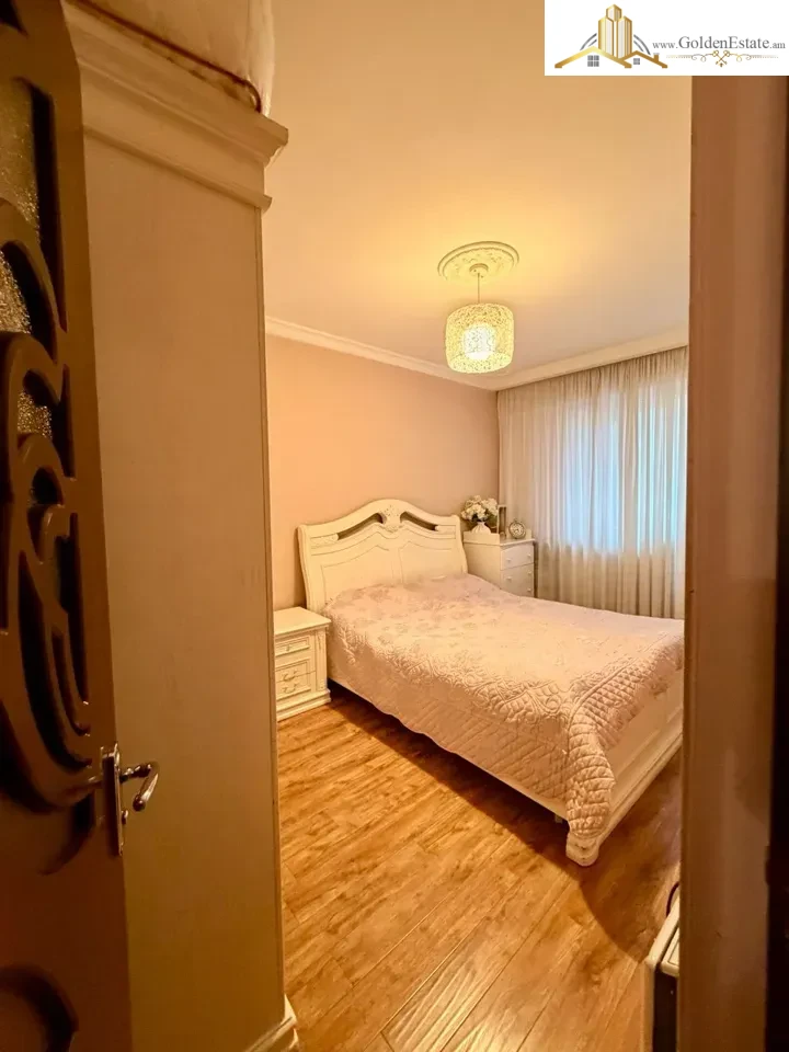 3 սենյականոց բնակարան Հրաչյա Քոչարի փողոցում Արաբկիրում, 78 քմ, 2/5 հարկ, բարձր առաստաղներ