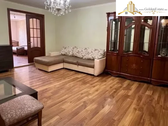 3 սենյականոց բնակարան Մամիկոնյանց փողոցում Արաբկիրում, 70 քմ, նախավերջին հարկ, բարձր առաստաղներ