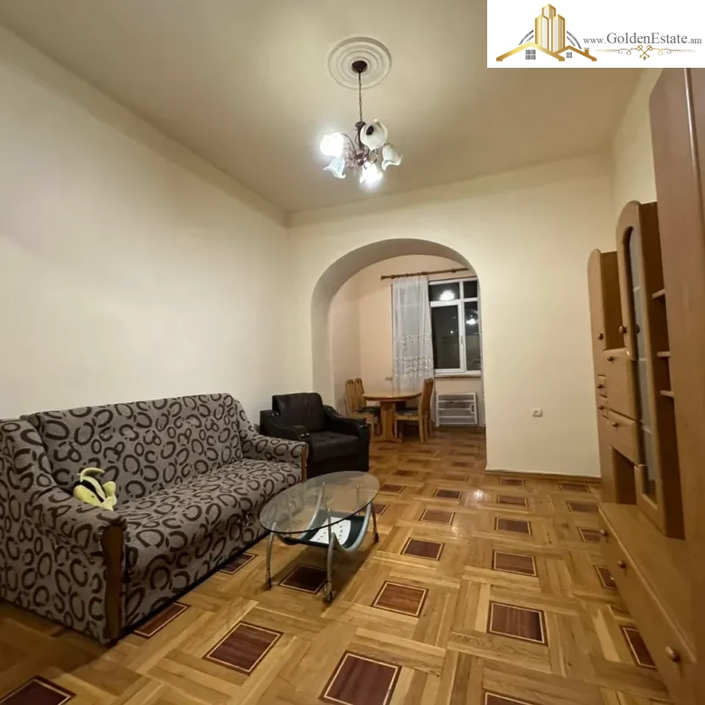 2 սենյականոց բնակարան Կիևյան փողոցում Արաբկիրում, 70 քմ, նախավերջին հարկ, բարձր առաստաղներ