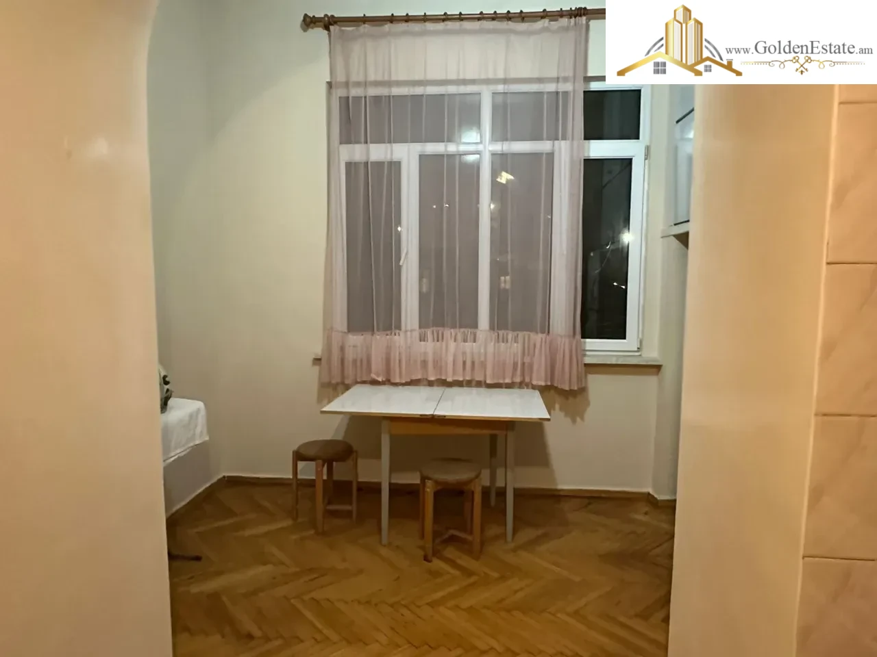 2 սենյականոց բնակարան Կիևյան փողոցում Արաբկիրում, 70 քմ, նախավերջին հարկ, բարձր առաստաղներ