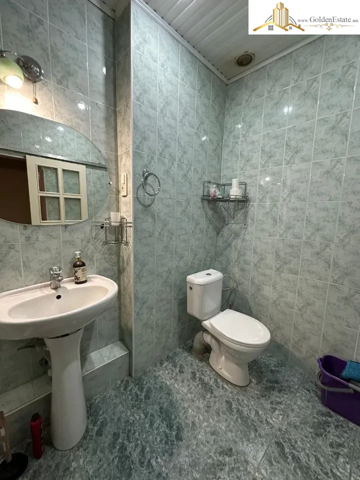 2 սենյականոց բնակարան Կիևյան փողոցում Արաբկիրում, 70 քմ, նախավերջին հարկ, բարձր առաստաղներ