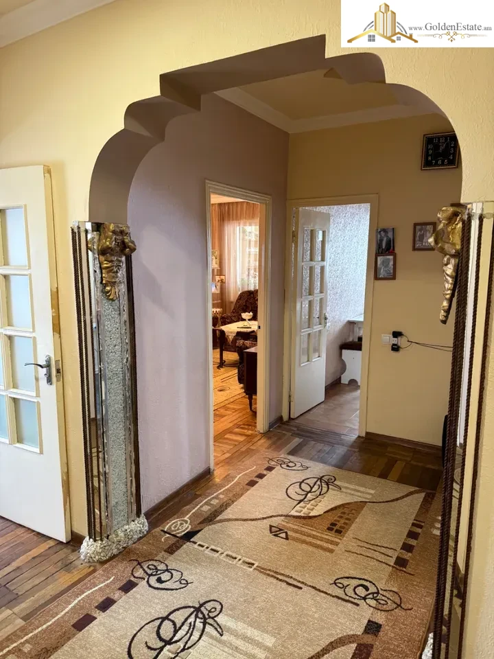 3 սենյականոց բնակարան Մայակ թաղամասում Նոր Նորքում, 76 քմ, 6/9 հարկ, բարձր առաստաղներ