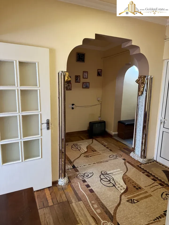 3 սենյականոց բնակարան Մայակ թաղամասում Նոր Նորքում, 76 քմ, 6/9 հարկ, բարձր առաստաղներ