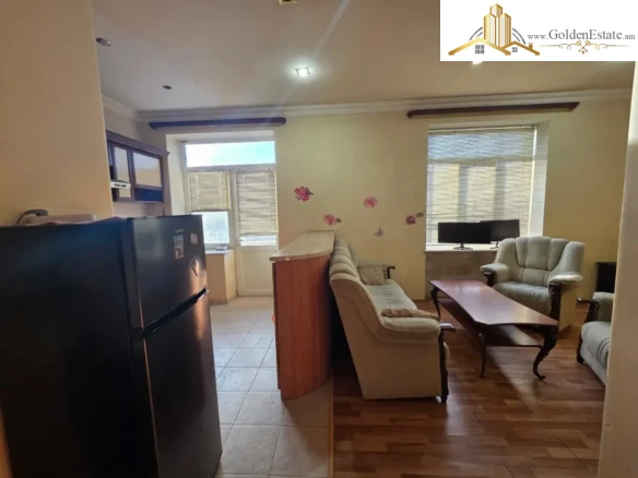 1 սենյականոց բնակարան Մամիկոնյանց փողոցում Արաբկիրում, 40 քմ, նախավերջին հարկ, բարձր առաստաղներ