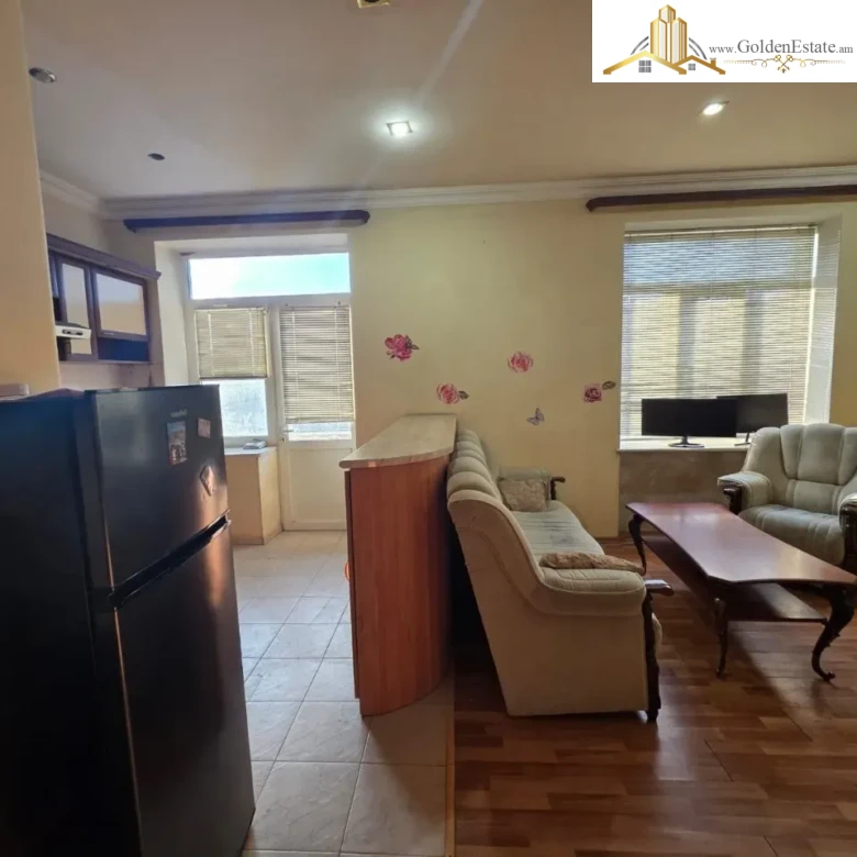 1 սենյականոց բնակարան Մամիկոնյանց փողոցում Արաբկիրում, 40 քմ, նախավերջին հարկ, բարձր առաստաղներ