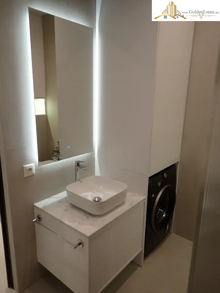 3 սենյականոց բնակարան նորակառույց շենքում Արշակունյաց պողոտայում կենտրոնում, 60 քմ, 6/18 հարկ