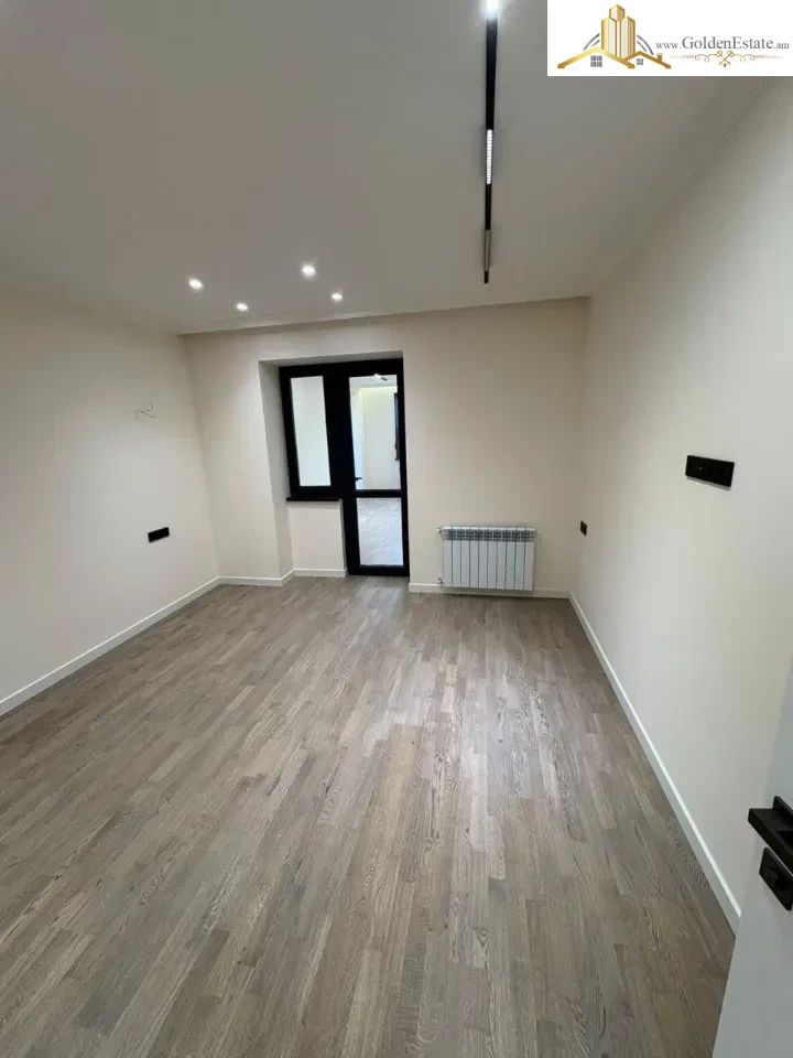 3 սենյականոց բնակարան Մոլդովական փողոցում Նոր Նորքում, 99 քմ, 2/5 հարկ, 2 սանհանգույց