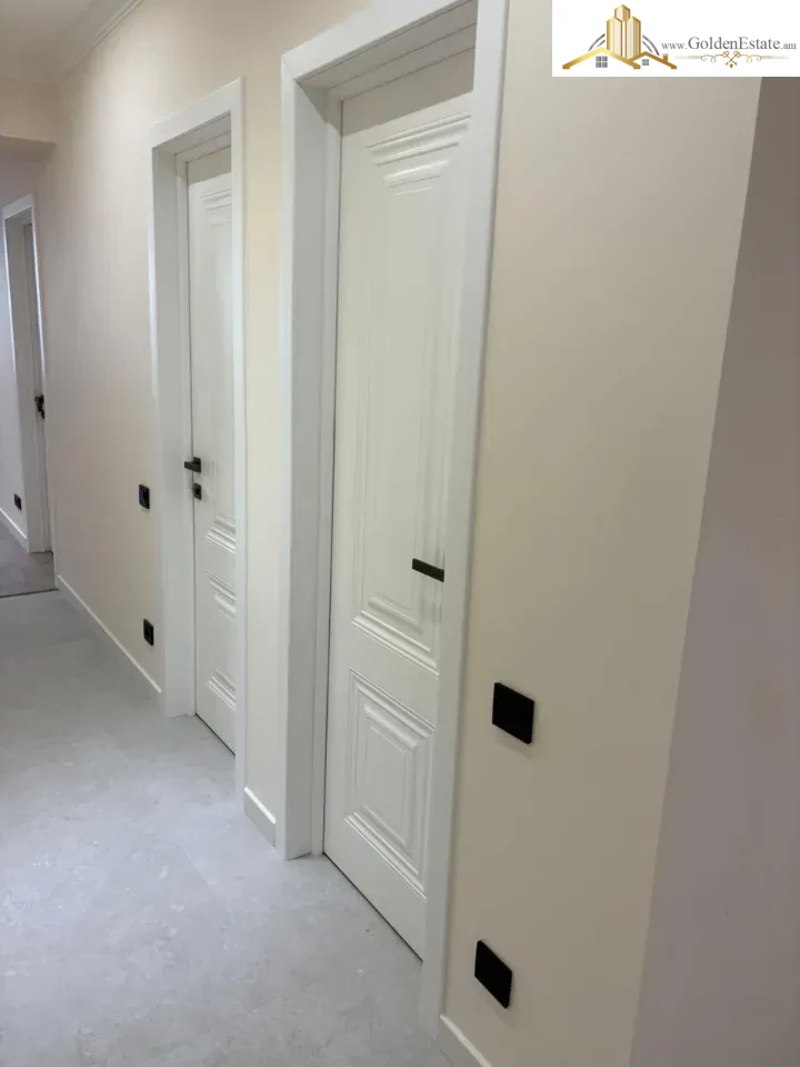 3 սենյականոց բնակարան Մոլդովական փողոցում Նոր Նորքում, 99 քմ, 2/5 հարկ, 2 սանհանգույց