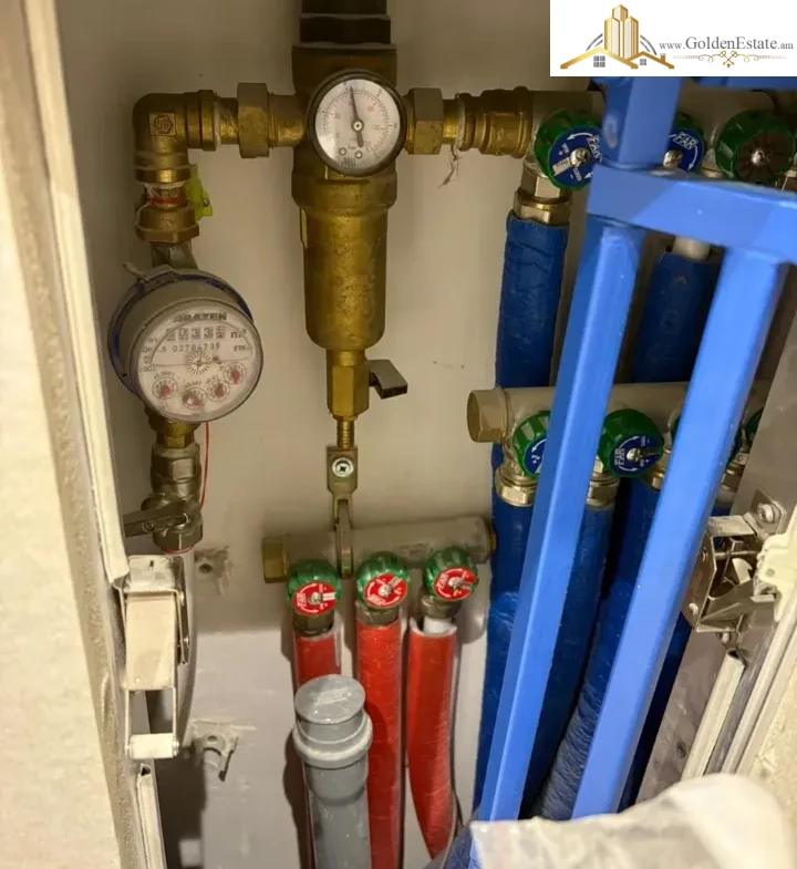 3 սենյականոց բնակարան Մոլդովական փողոցում Նոր Նորքում, 99 քմ, 2/5 հարկ, 2 սանհանգույց