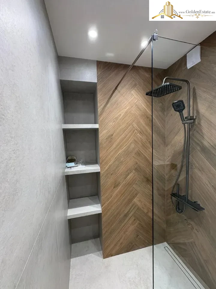 3 սենյականոց բնակարան Մոլդովական փողոցում Նոր Նորքում, 99 քմ, 2/5 հարկ, 2 սանհանգույց