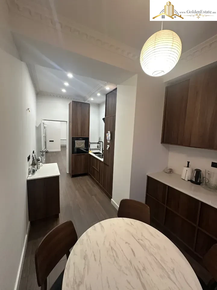 3 սենյականոց բնակարան նորակառույց շենքում Մամիկոնյանց փողոցում Արաբկիրում, 98 քմ, 8/12 հարկ