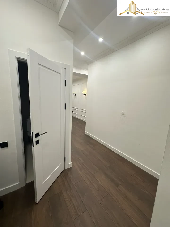 3 սենյականոց բնակարան նորակառույց շենքում Մամիկոնյանց փողոցում Արաբկիրում, 98 քմ, 8/12 հարկ