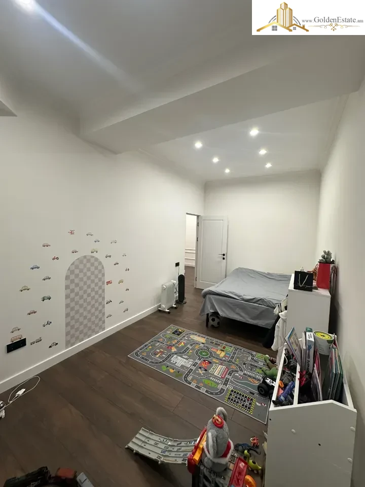 3 սենյականոց բնակարան նորակառույց շենքում Մամիկոնյանց փողոցում Արաբկիրում, 98 քմ, 8/12 հարկ