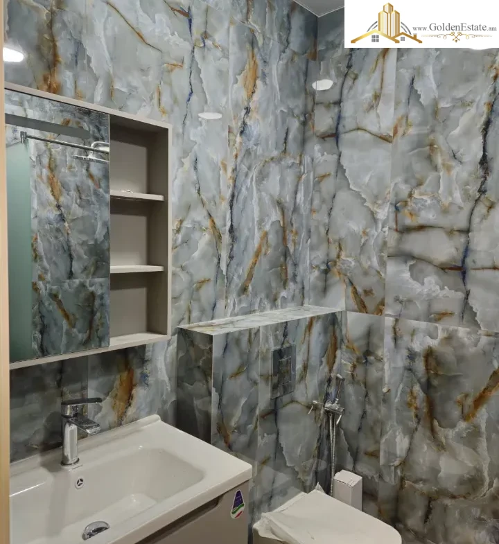 3 սենյականոց բնակարան նորակառույց շենքում Գրիբոյեդովի փողոցում Արաբկիրում, 70 քմ, 9/14 հարկ