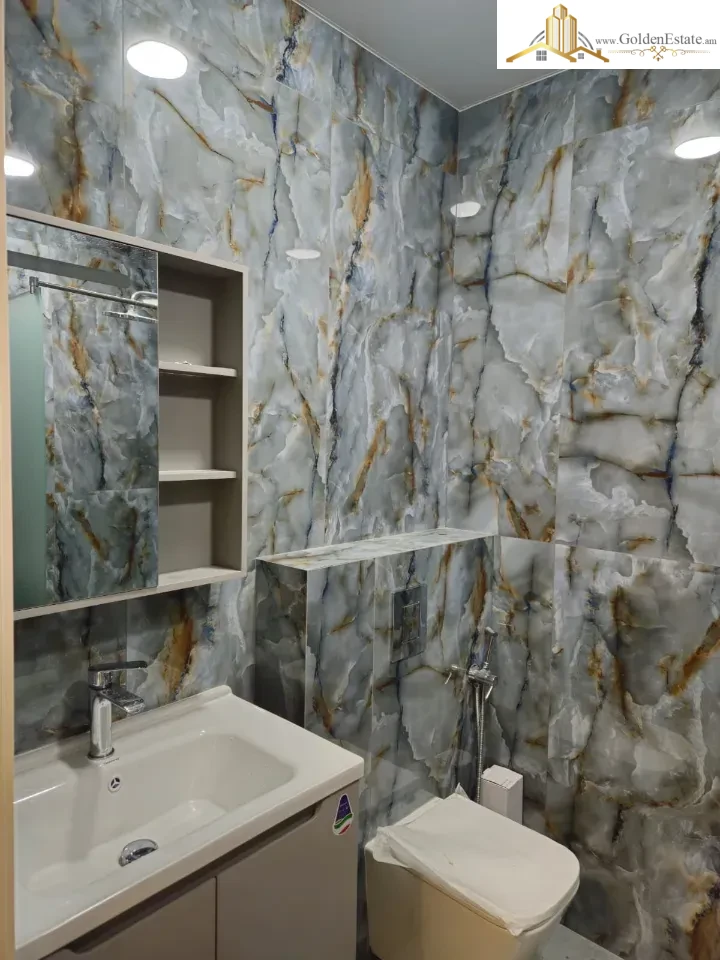 3 սենյականոց բնակարան նորակառույց շենքում Գրիբոյեդովի փողոցում Արաբկիրում, 70 քմ, 9/14 հարկ