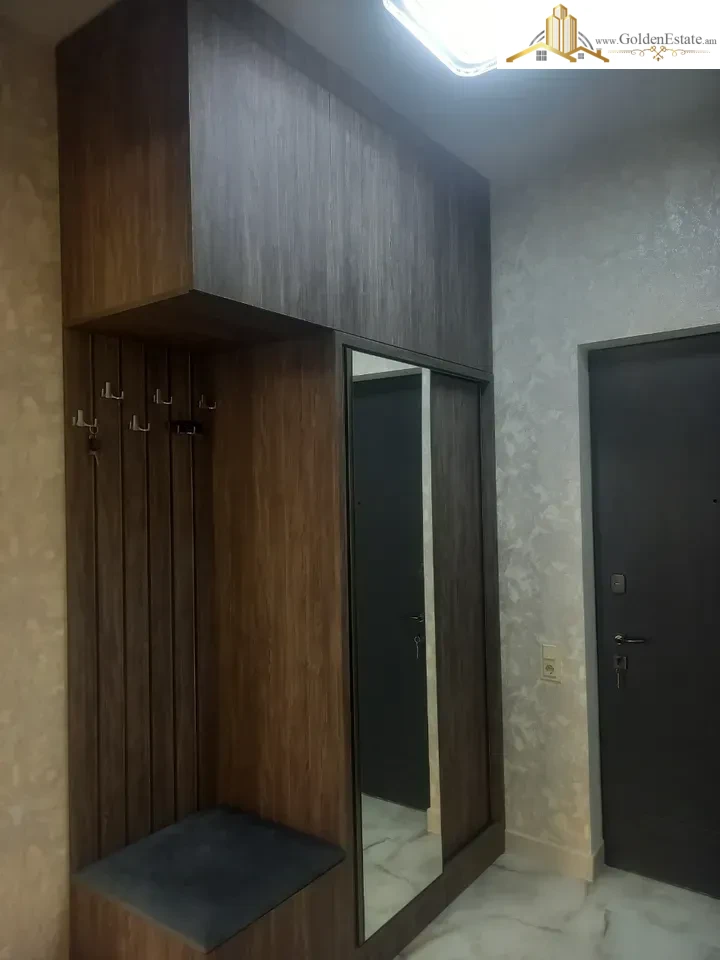 3 սենյականոց բնակարան նորակառույց շենքում Գրիբոյեդովի փողոցում Արաբկիրում, 70 քմ, 9/14 հարկ