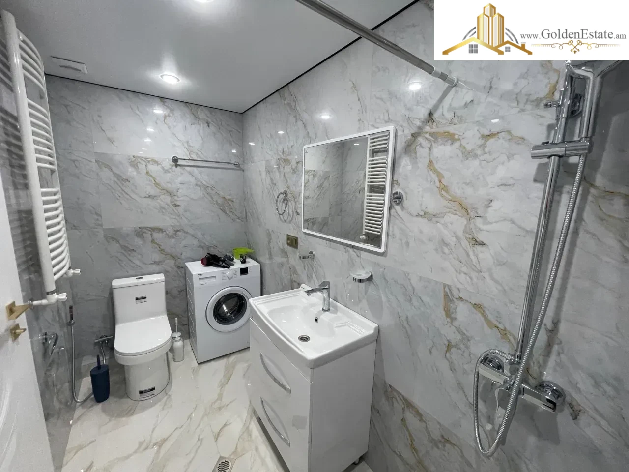 3 սենյականոց բնակարան Միքայել Չայլախյան փողոցում կենտրոնում, 67 քմ, 3/10 հարկ, բարձր առաստաղներ