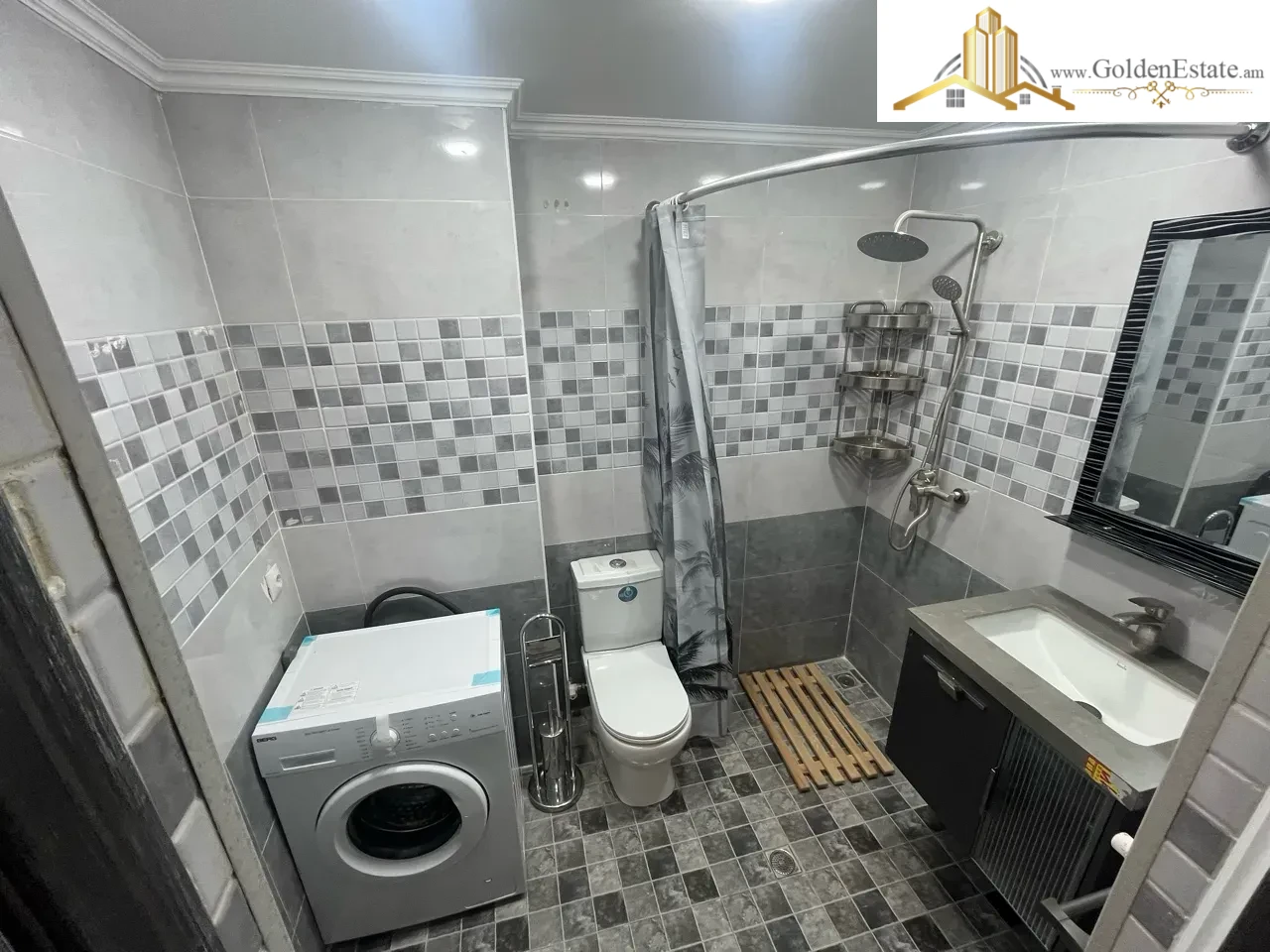 3 սենյականոց բնակարան նորակառույց շենքում Մուրացանի փողոցում Էրեբունիում, 63 քմ, նախավերջին հարկ