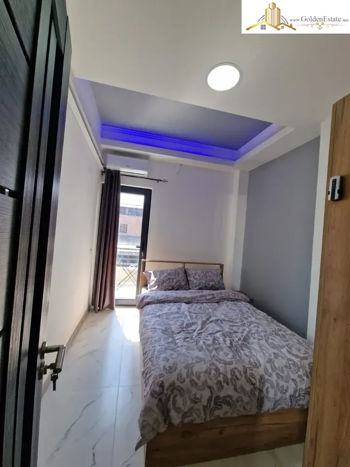 3 սենյականոց բնակարան նորակառույց շենքում Մուրացանի փողոցում Էրեբունիում, 63 քմ, նախավերջին հարկ