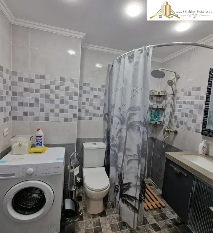 3 սենյականոց բնակարան նորակառույց շենքում Մուրացանի փողոցում Էրեբունիում, 63 քմ, նախավերջին հարկ