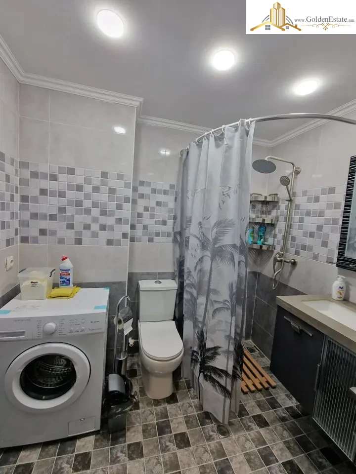 3 սենյականոց բնակարան նորակառույց շենքում Մուրացանի փողոցում Էրեբունիում, 63 քմ, նախավերջին հարկ