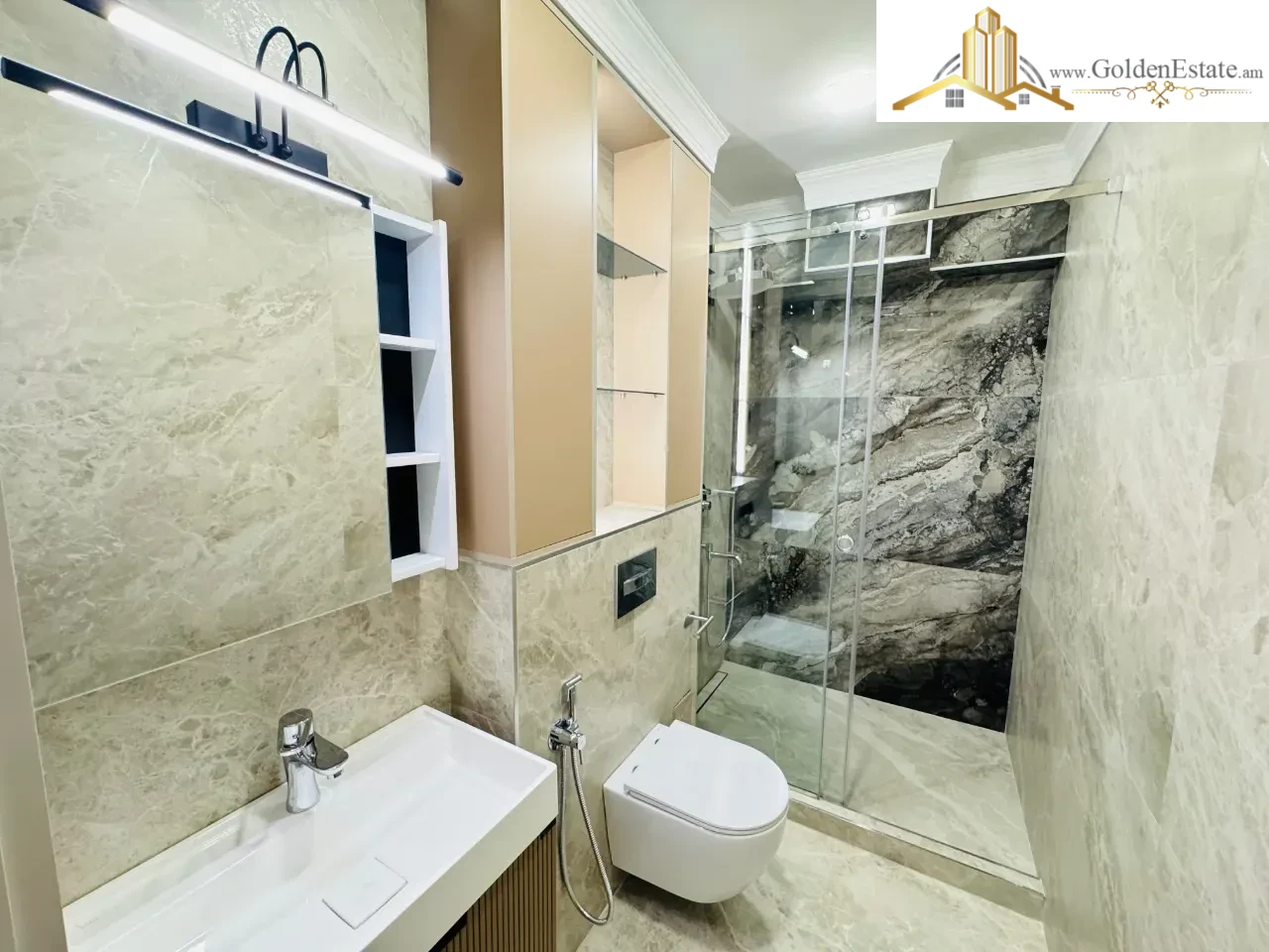 2 սենյականոց բնակարան նորակառույց շենքում Օրբելի եղբայրների փողոցում կենտրոնում, 42 քմ, 4/8 հարկ