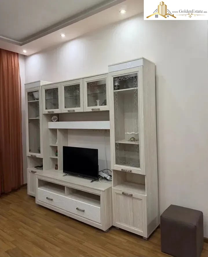 3 սենյականոց բնակարան նորակառույց շենքում Ադոնցի փողոցում Արաբկիրում, 80 քմ, 10/14 հարկ