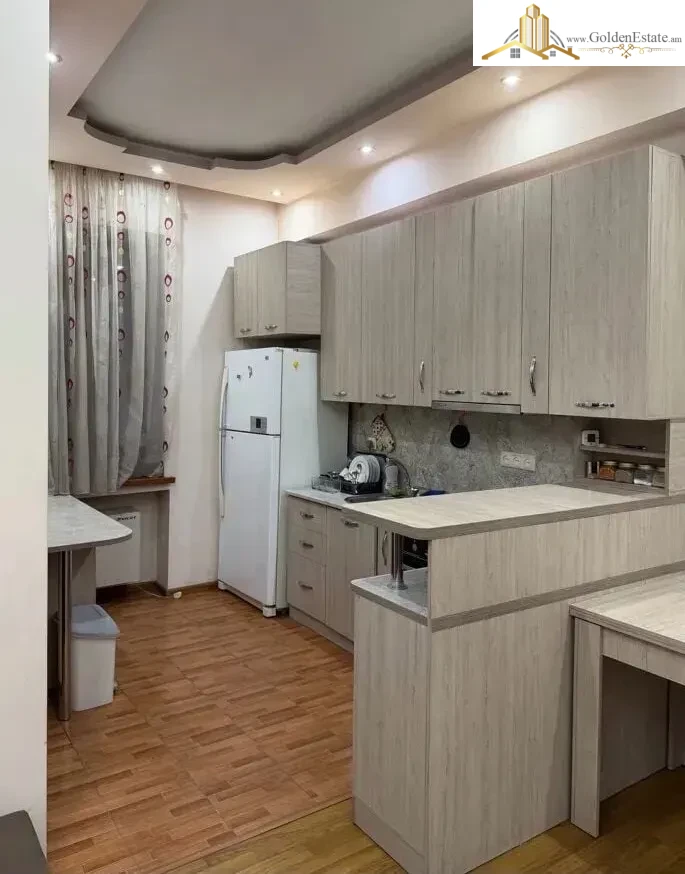 3 սենյականոց բնակարան նորակառույց շենքում Ադոնցի փողոցում Արաբկիրում, 80 քմ, 10/14 հարկ