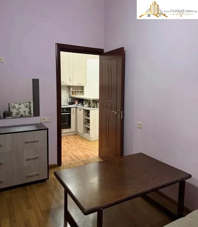 3 սենյականոց բնակարան նորակառույց շենքում Ադոնցի փողոցում Արաբկիրում, 80 քմ, 10/14 հարկ