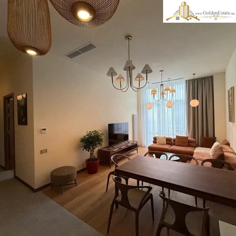 3 սենյականոց բնակարան նորակառույց շենքում Ռոստոմի փողոցում կենտրոնում, 76 քմ, բարձր առաստաղներ