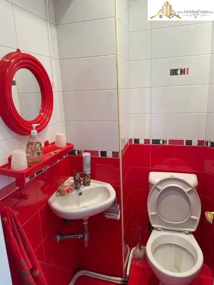 3 սենյականոց բնակարան Օրբելի եղբայրների փողոցում կենտրոնում, 81 քմ, 5/10 հարկ, 2 սանհանգույց