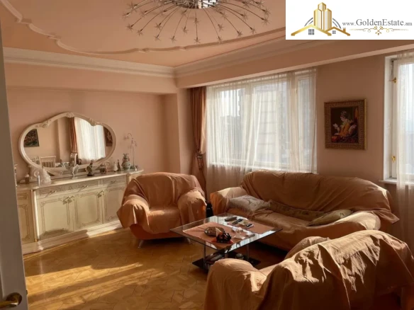 3 սենյականոց բնակարան Օրբելի եղբայրների փողոցում կենտրոնում, 81 քմ, 5/10 հարկ, 2 սանհանգույց